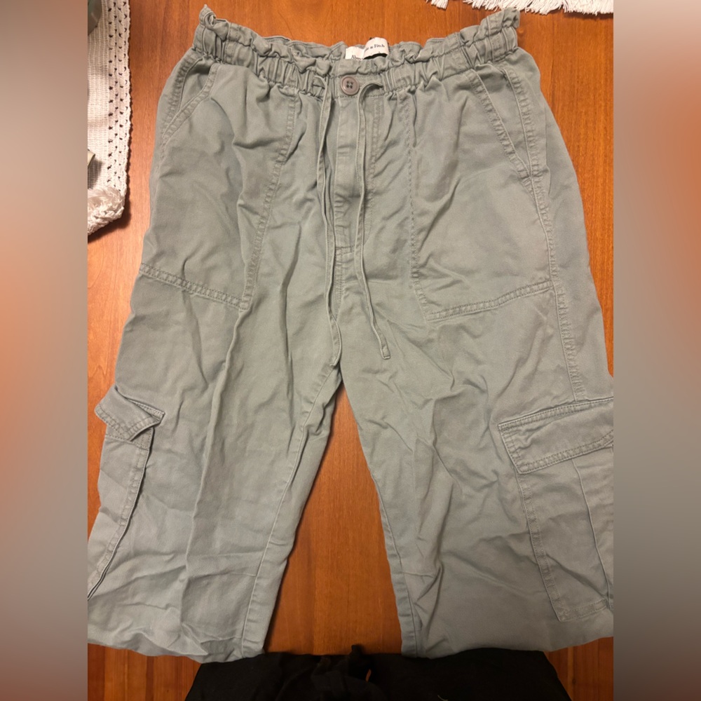 Abercrombie green cargo pants